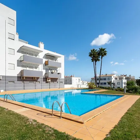 Sunny Retreat With Pool And Balcony By Lovelystay