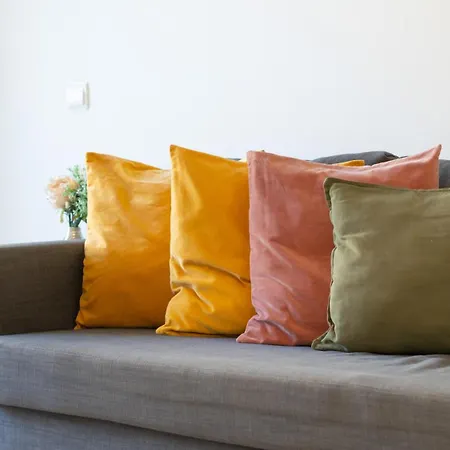 Sunny Retreat With Pool And Balcony By Lovelystay شقة البوفيرا